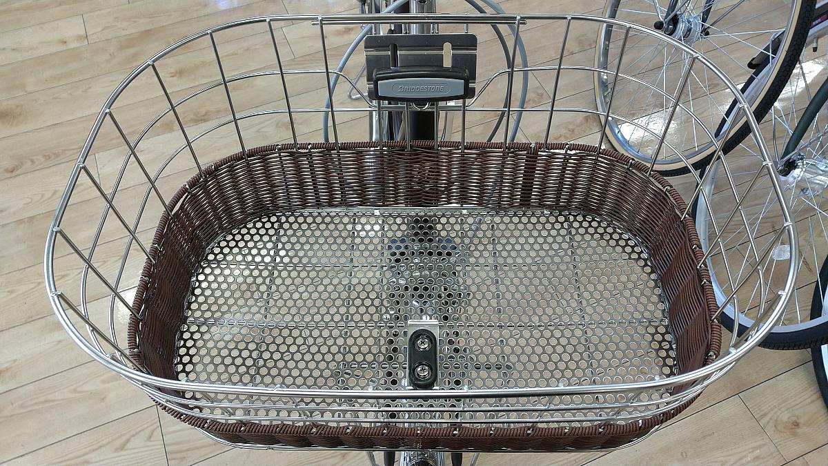 カジュナ ベルト　ベーシックライン/ステンレス前かご（幅４６ｃｍ、奥行３２ｃｍ、高さ２０ｃｍ）