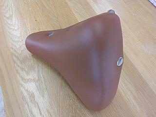 カジュナ ベルト　ベーシックライン/直付けサドル約５ｃｍサドル高が低くなります（オプション）