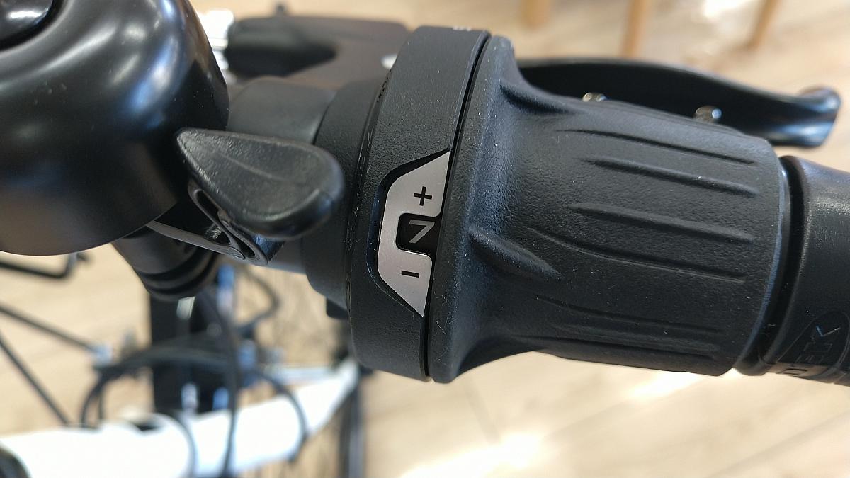 ベロスター/７段変速（シマノ製）