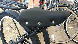 プリシード/テリー型サドル：最低地上高さ７１ｃｍ（２６インチ）