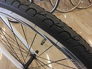 アウターリミッツ/タイヤ：７００X３２C（英式バルブ）