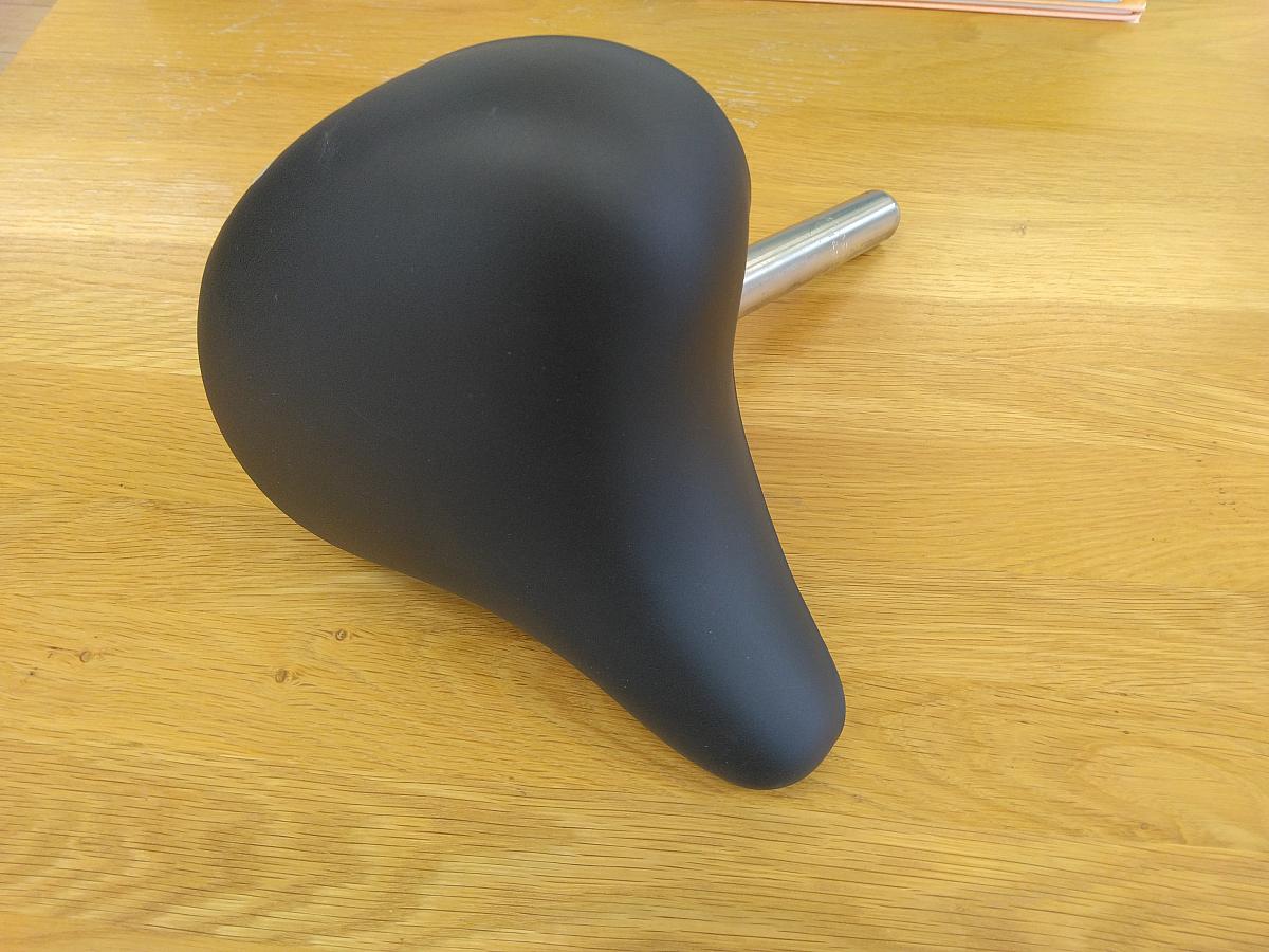 ステップクルーズ　ベルト/直付けサドル約５ｃｍサドルが低くなります（オプション）