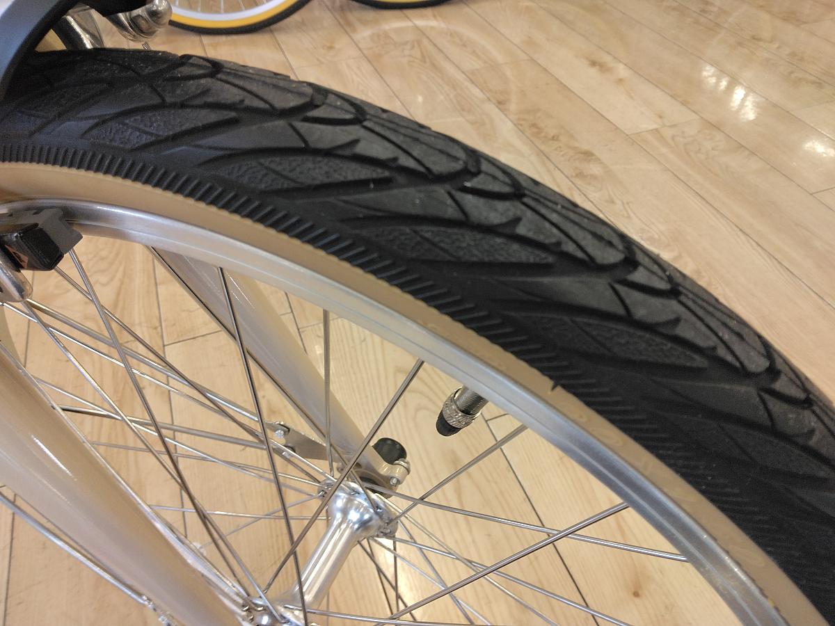 プロム　/タイヤ：２０ｘ１．５０