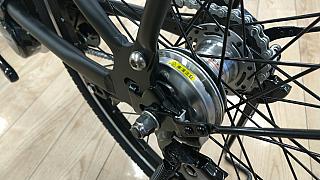 ティモ・A/後フィン付きローラーブレーキ