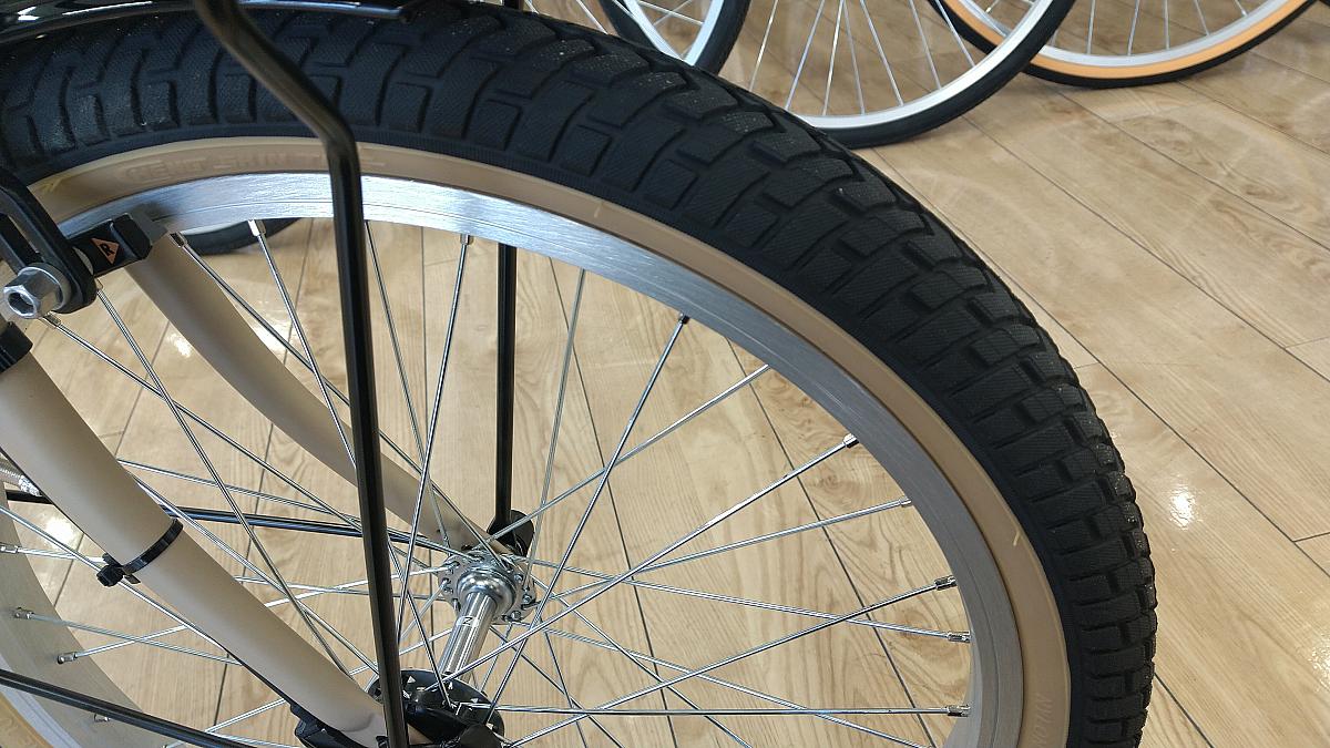 グリッター/タイヤ２０X１．９５（太い）