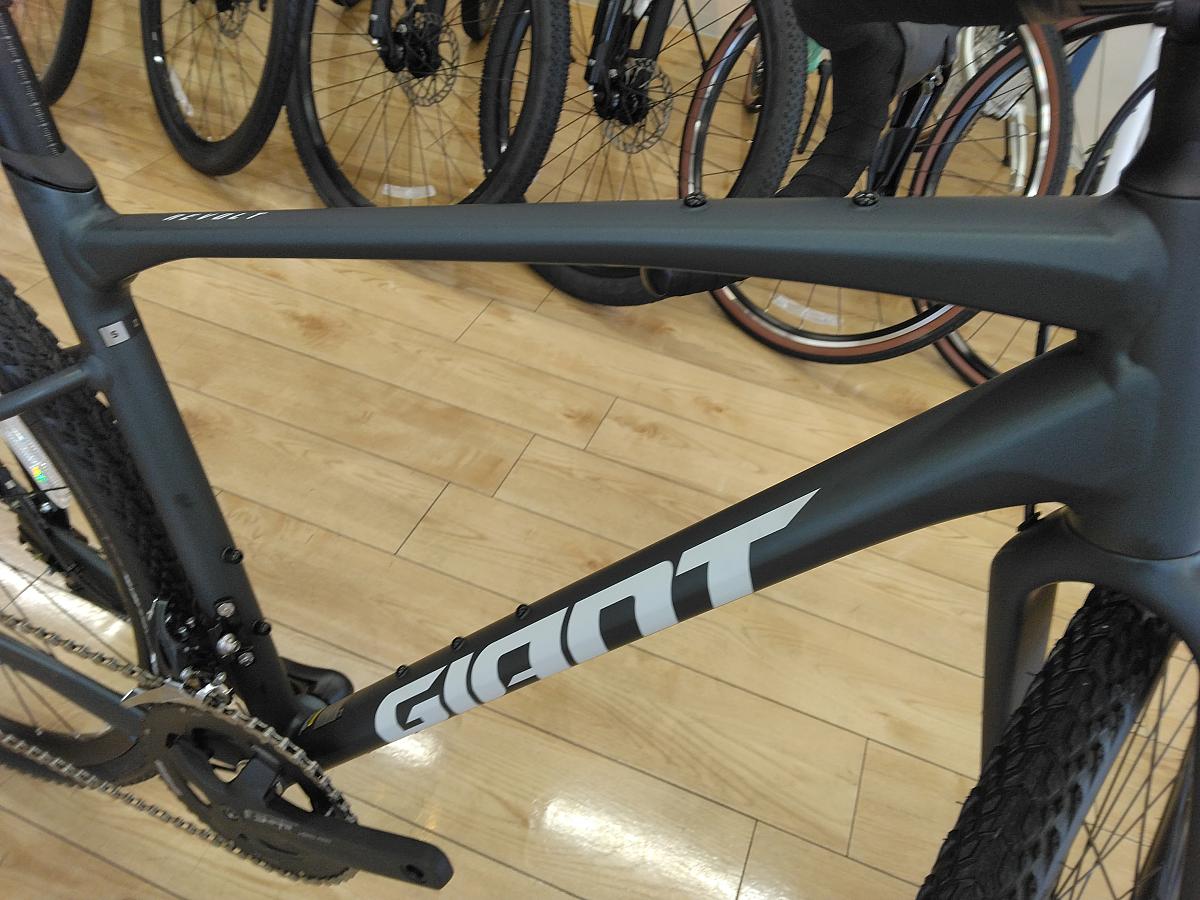 REVOLT 2/ワイヤー内蔵軽量アルミフレーム