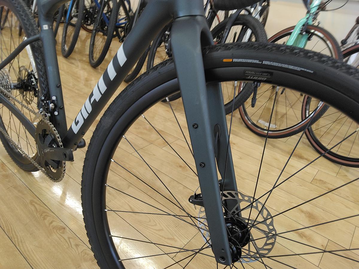 REVOLT 2/カーボンフォーク