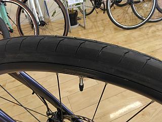 CONTEND AR　４/タイヤ：７００X３２C（仏バルブ）