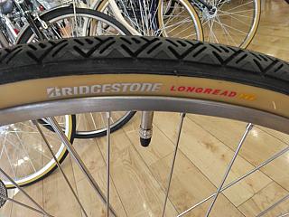 カジュナ　ベルト　スイートライン/ブリジストンタイヤ（ロングレッドXT)