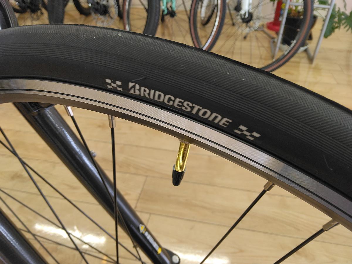 XB　１　２０２５年モデル/７００X３２C（フレンチバルブ）