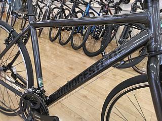 XB　１　２０２５年モデル/アルミフレーム