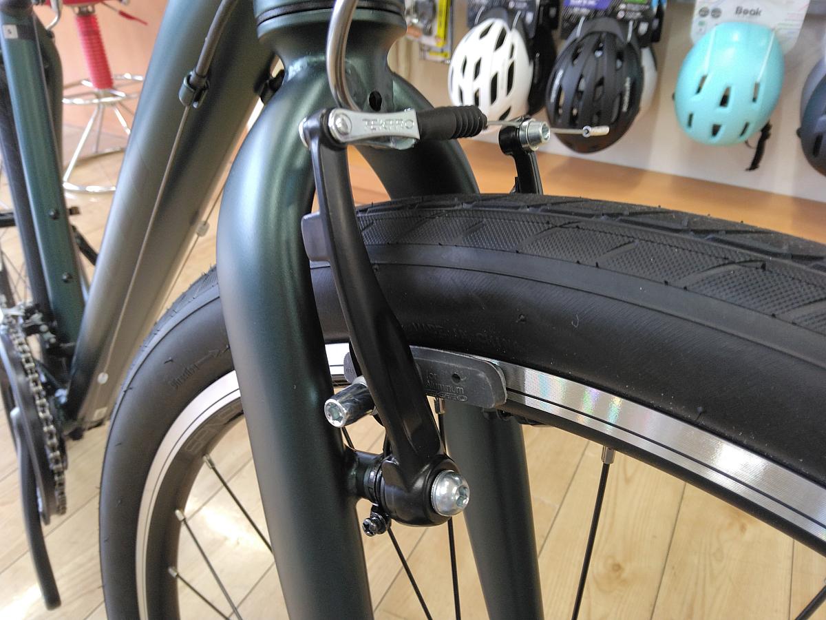 GRAVIER ２０２６年モデル/前後Vブレーキ