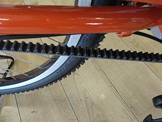 ステップクルーズ e/カーボンベルトドライブ